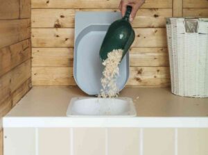 Prepare the toilet for use Img